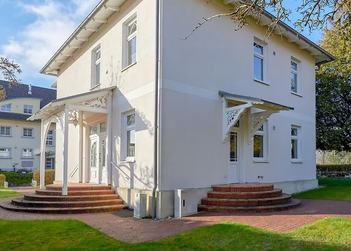 Sanssouci - Apt. 01 Villa Sellin (Rugen)